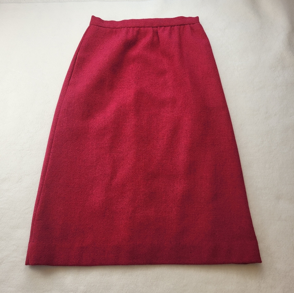 Vintage Braemar International Red Wool Skirt Size 10 Clasp Repaired